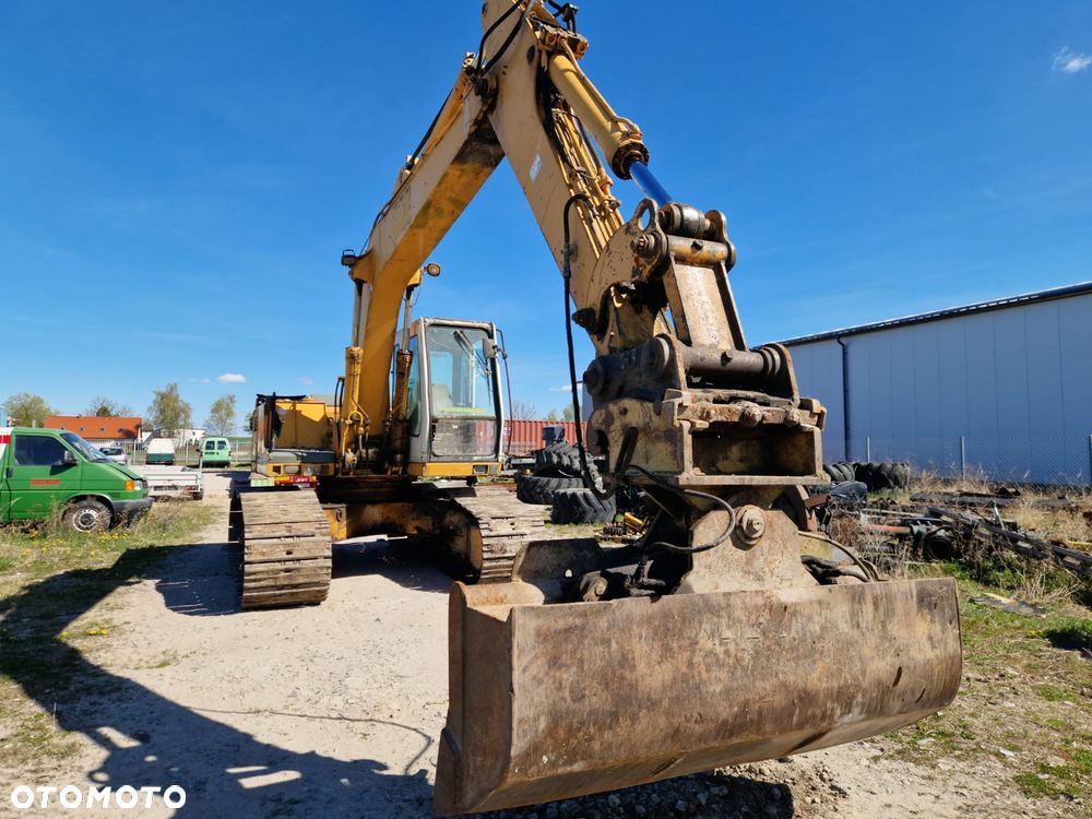 Liebherr R902HDS - 9