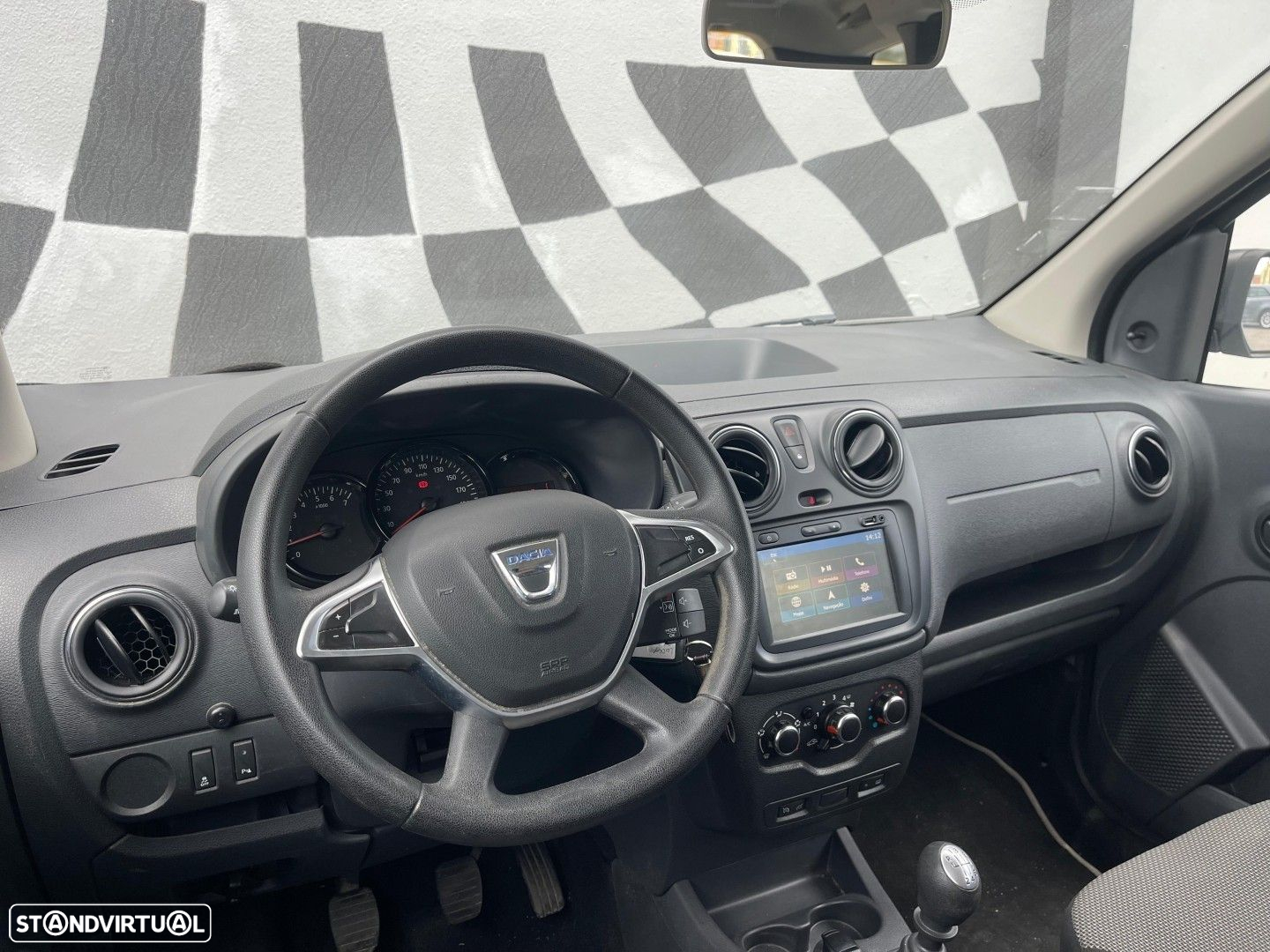 Dacia Lodgy 1.5 Blue dCi Stepway 7L - 8