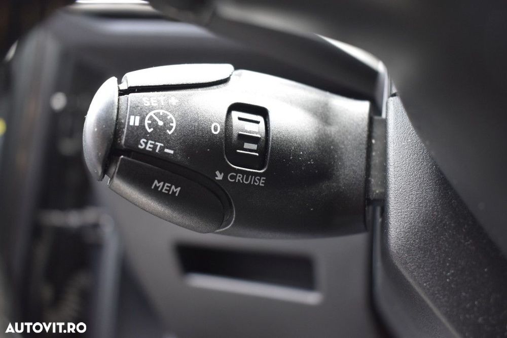 Peugeot 3008 2.0 BlueHDI S&S EAT6 GT - 29