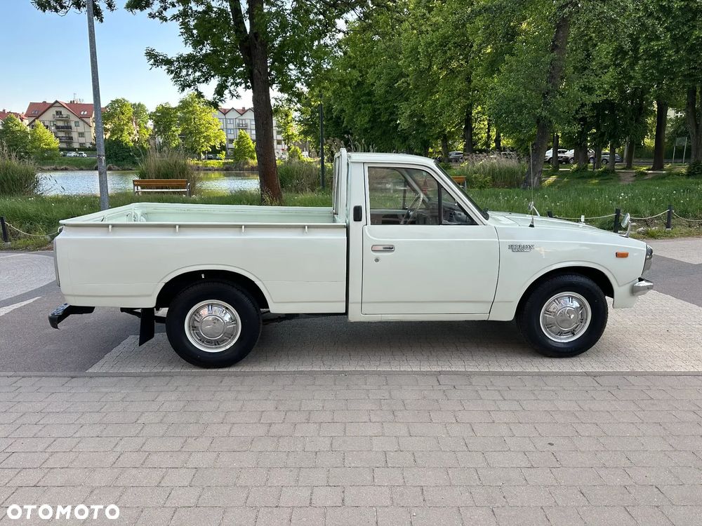 Toyota Hilux - 5