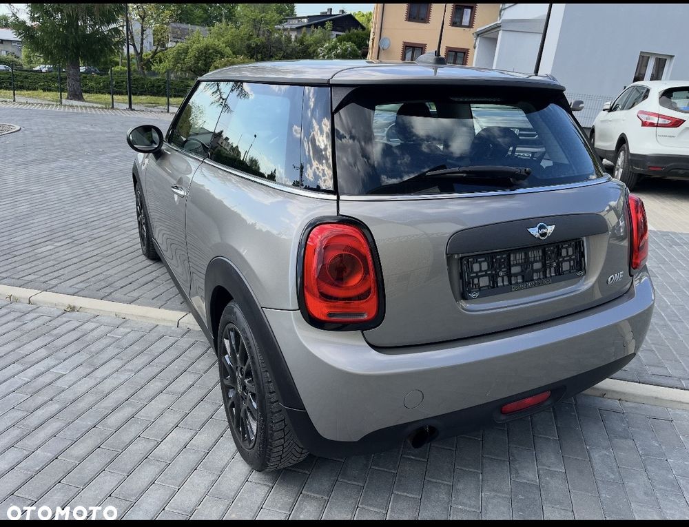 MINI ONE Blackyard - 5