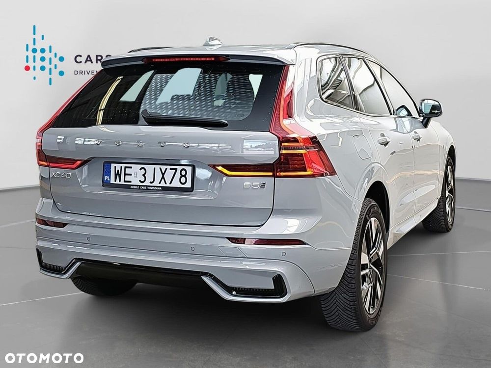 Volvo XC 60 B5 B AWD Plus Dark - 4
