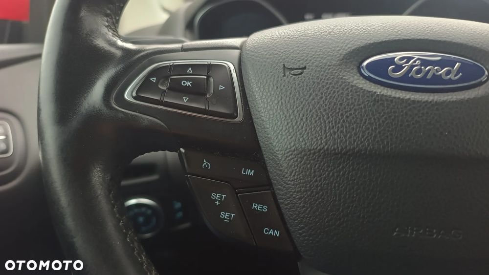 Ford Focus 1.5 EcoBoost Titanium ASS - 32