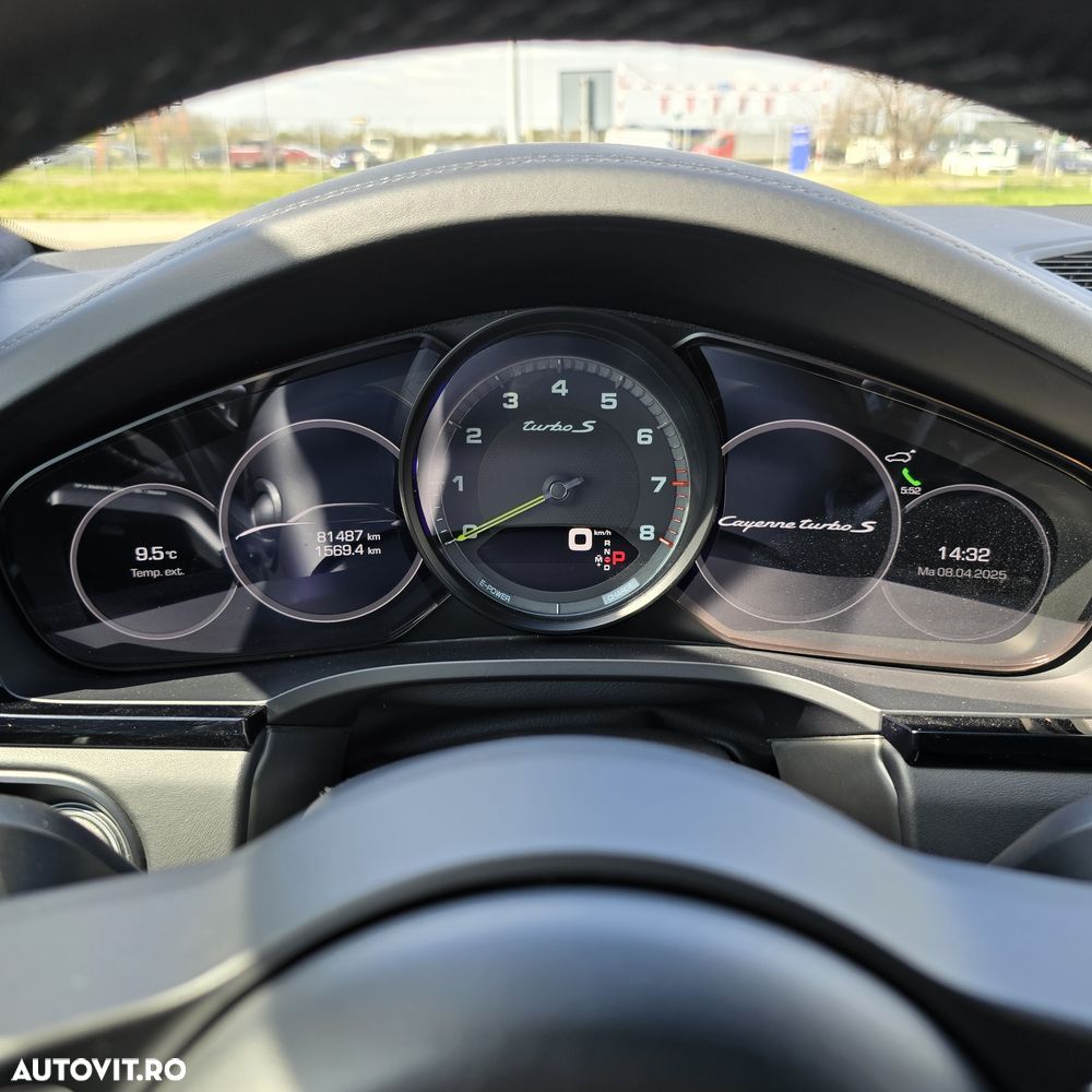 Porsche Cayenne Turbo S E-Hybrid Tiptronic S - 9