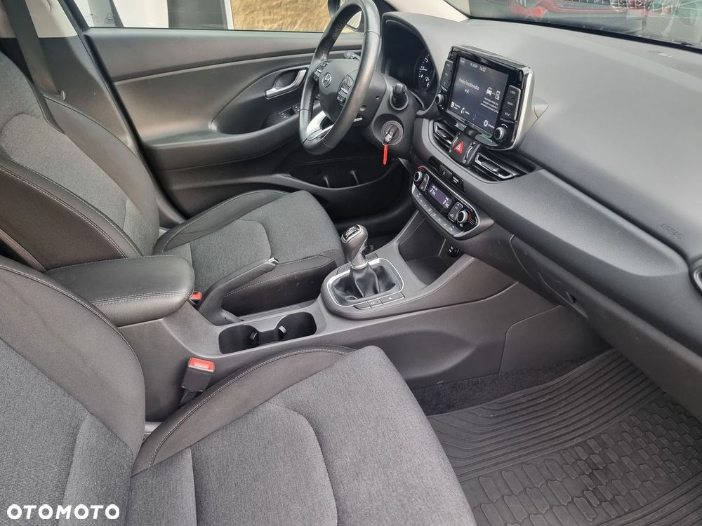 Hyundai i30 1.5 DPI Smart - 19