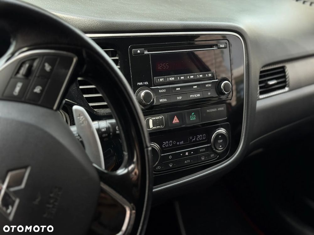 Mitsubishi Outlander 2.0 Intense 4WD CVT - 17