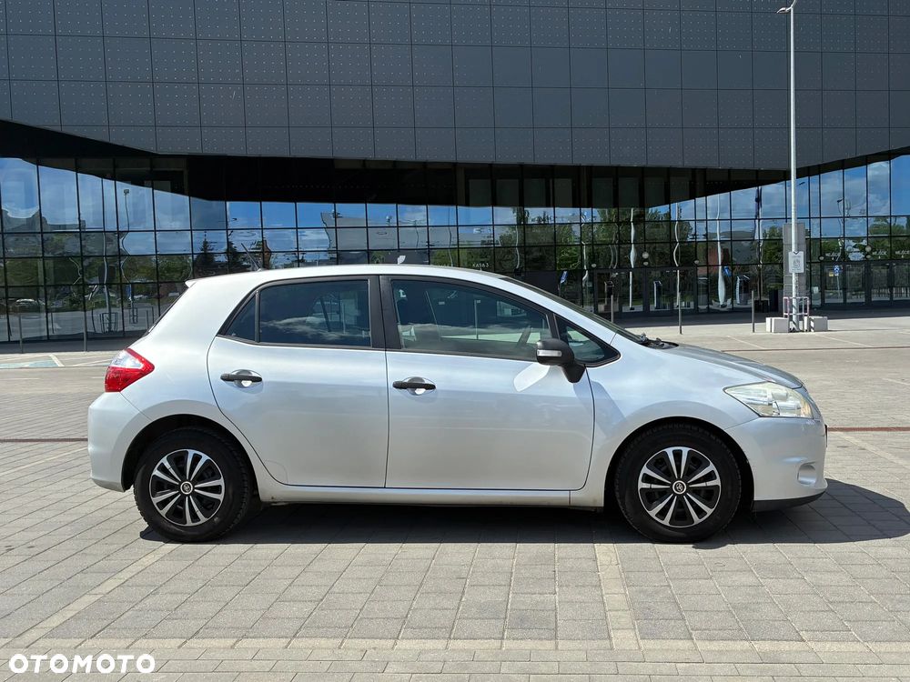 Toyota Auris 1.4 D-4D Luna - 5