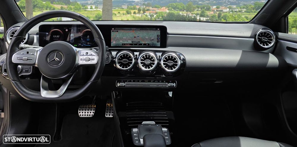 Mercedes-Benz A 250 Limousine e 8G-DCT AMG Line - 22