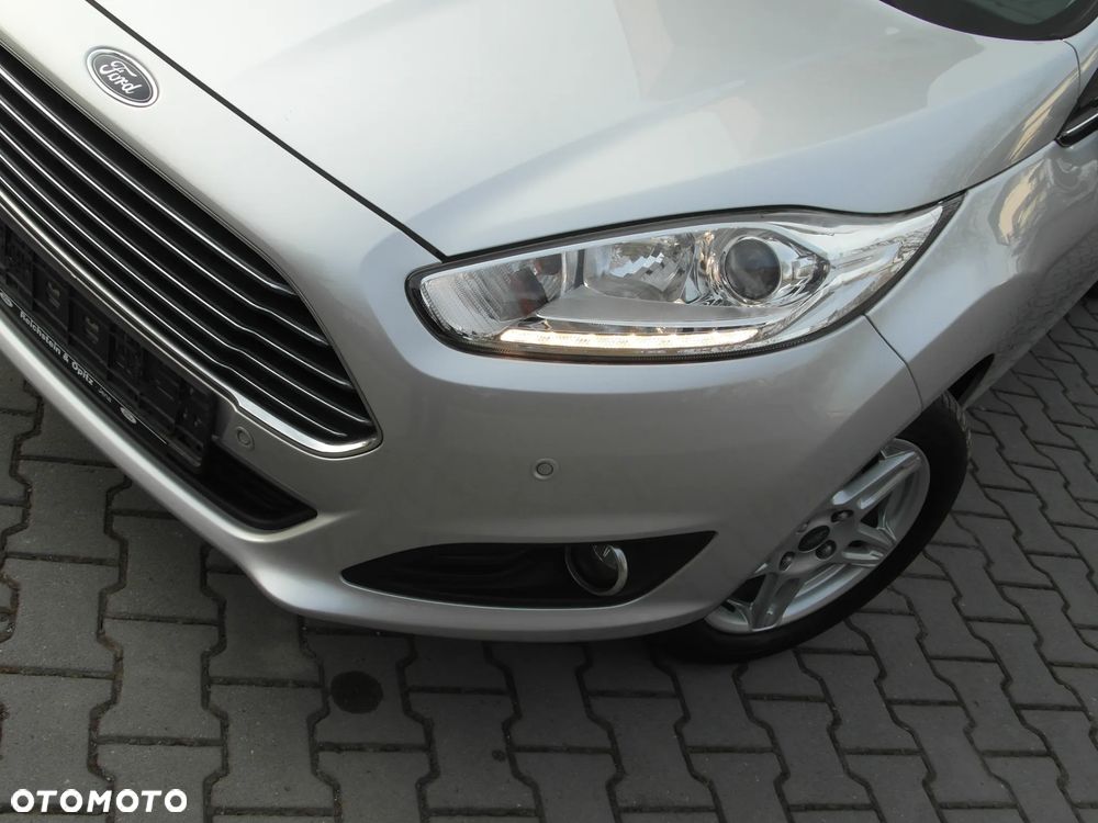Ford Fiesta 1.6 Ti-VCT Titanium - 2
