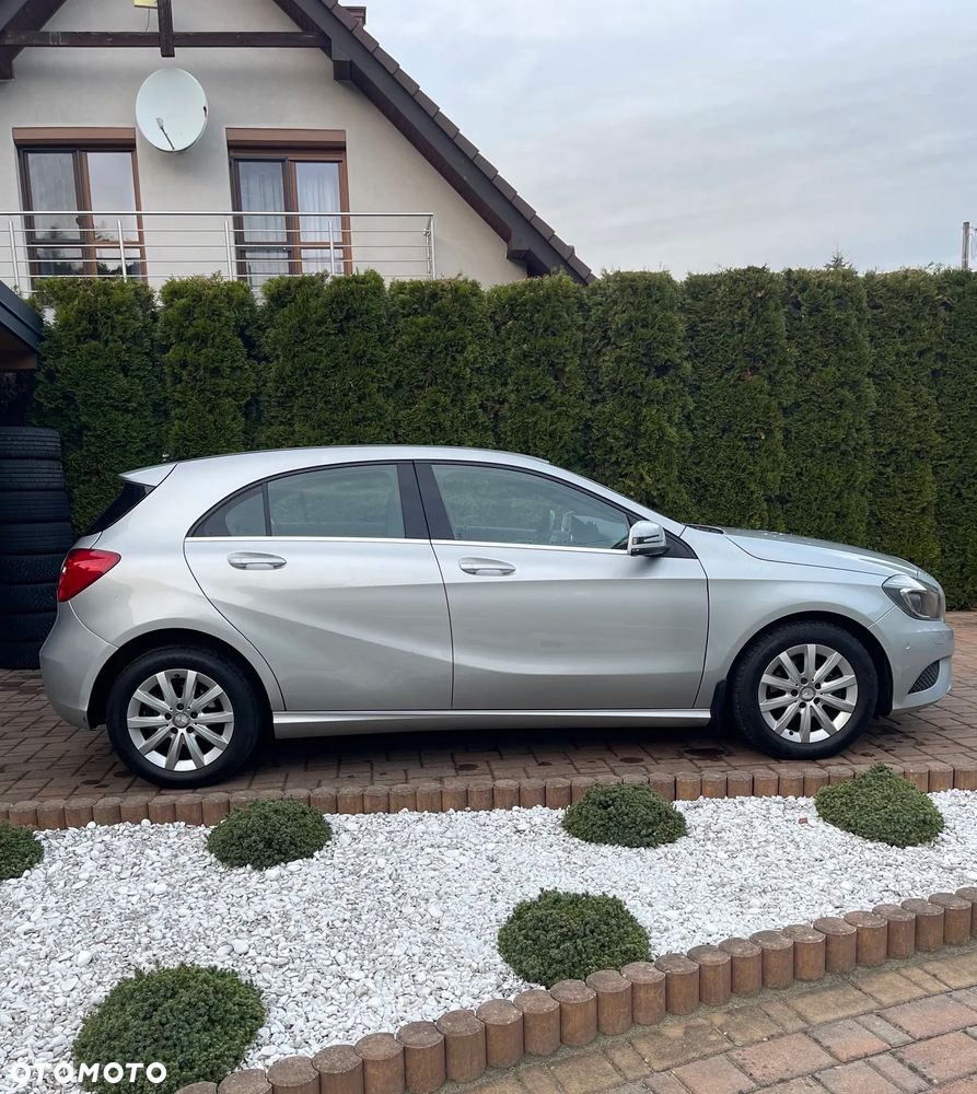 Mercedes-Benz Klasa A 180 (BlueEFFICIENCY) - 8