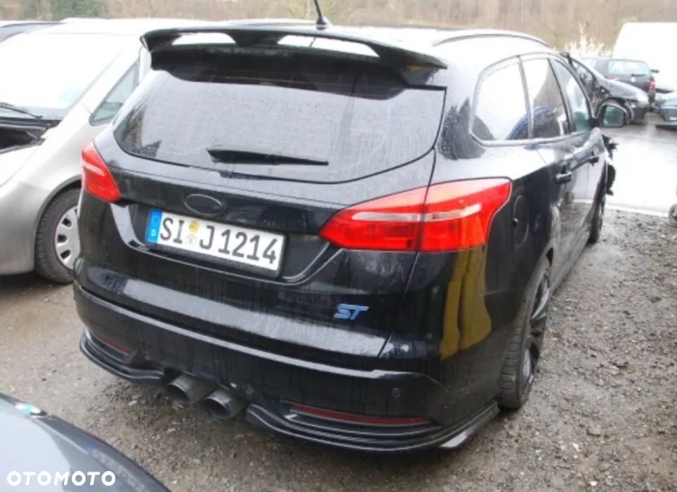 Ford Focus 2.0 EcoBoost ST mit Leder-Sport-Paket - 3
