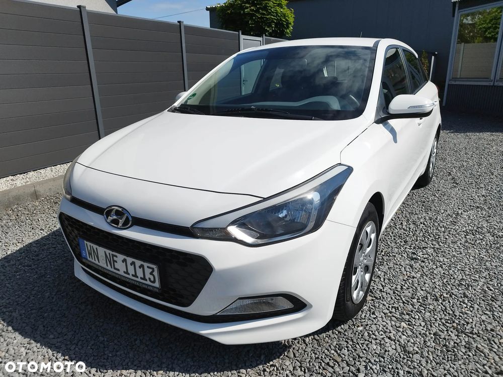 Hyundai i20 blue 1.2 Classic - 10