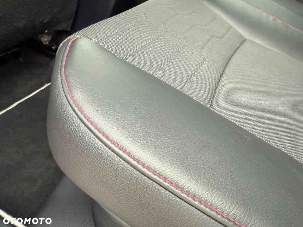Toyota Corolla 1.8 Hybrid GPF GR Sport - 18