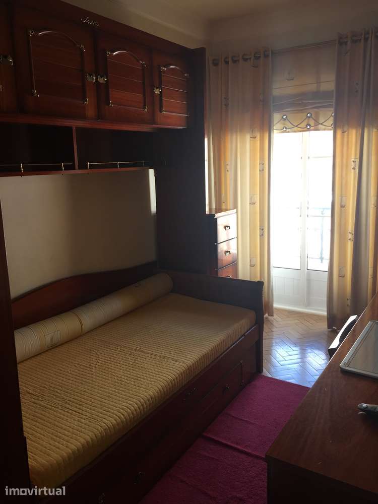 Quarto em Lisboa -Av. da Igreja -Rapaz - Grande imagem: 3/9