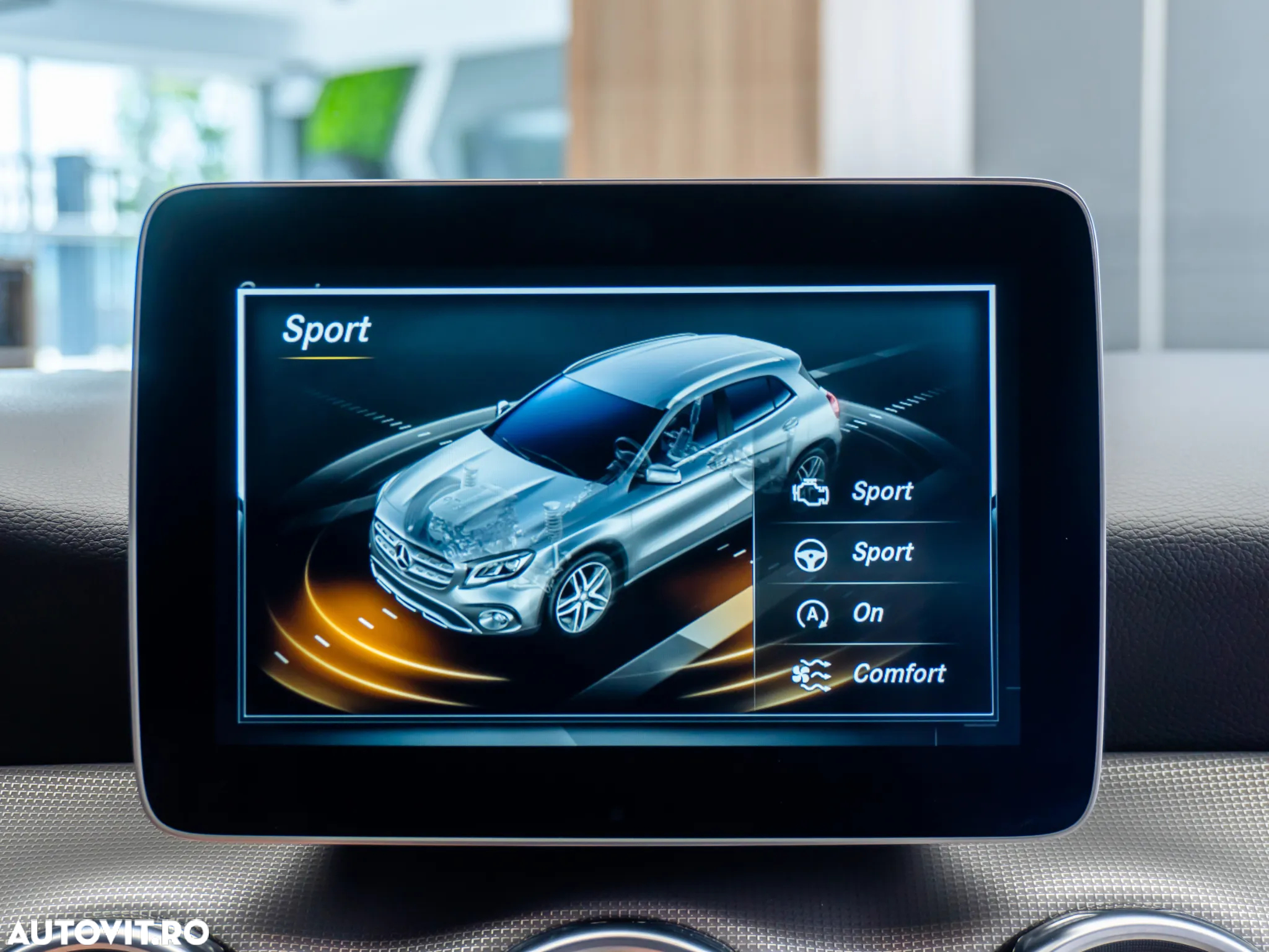 Mercedes-Benz GLA 220 4MATIC - 32