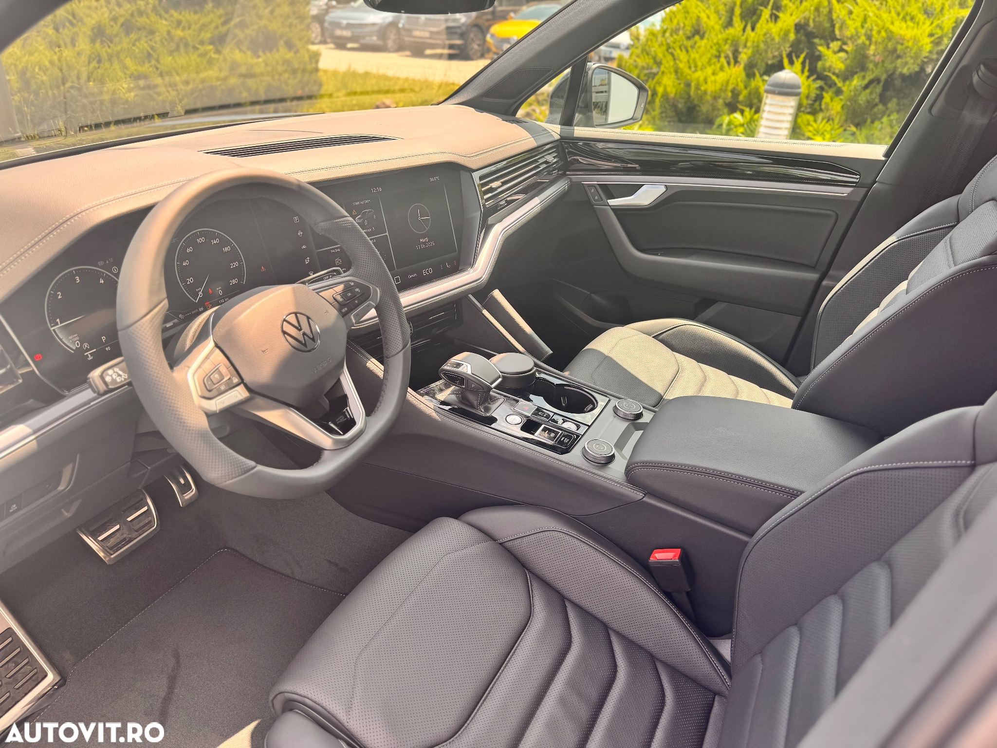 Volkswagen Touareg V6 TDI 4MOTION R-Line - 15