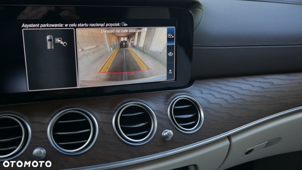 Mercedes-Benz Klasa E 300 de 9G-TRONIC Exclusive - 28