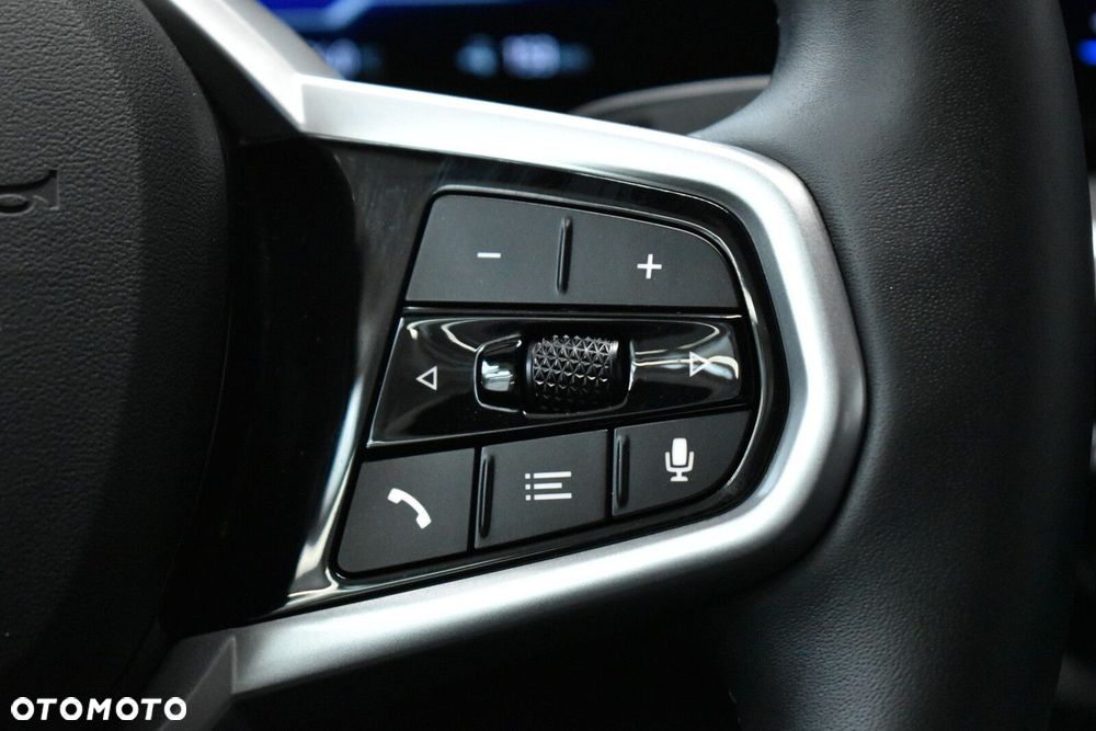 BMW i4 - 15