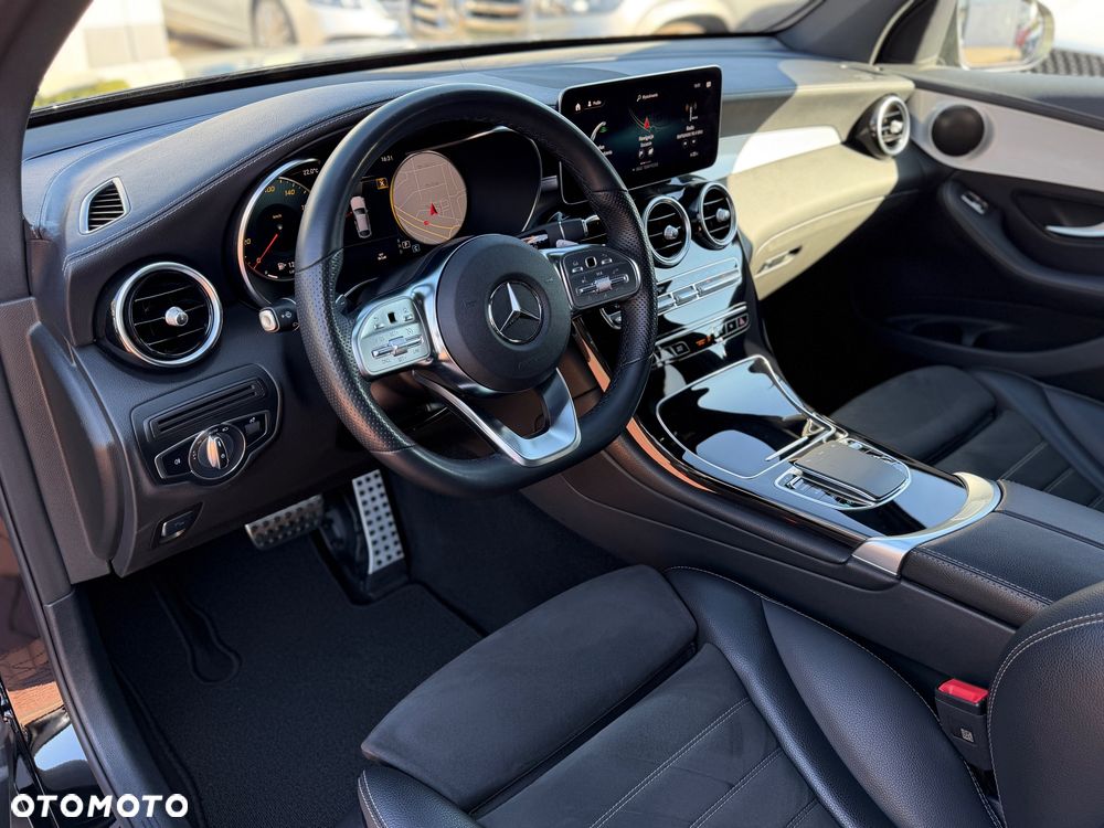 Mercedes-Benz GLC 220 d 4Matic 9G-TRONIC AMG Line Plus - 10