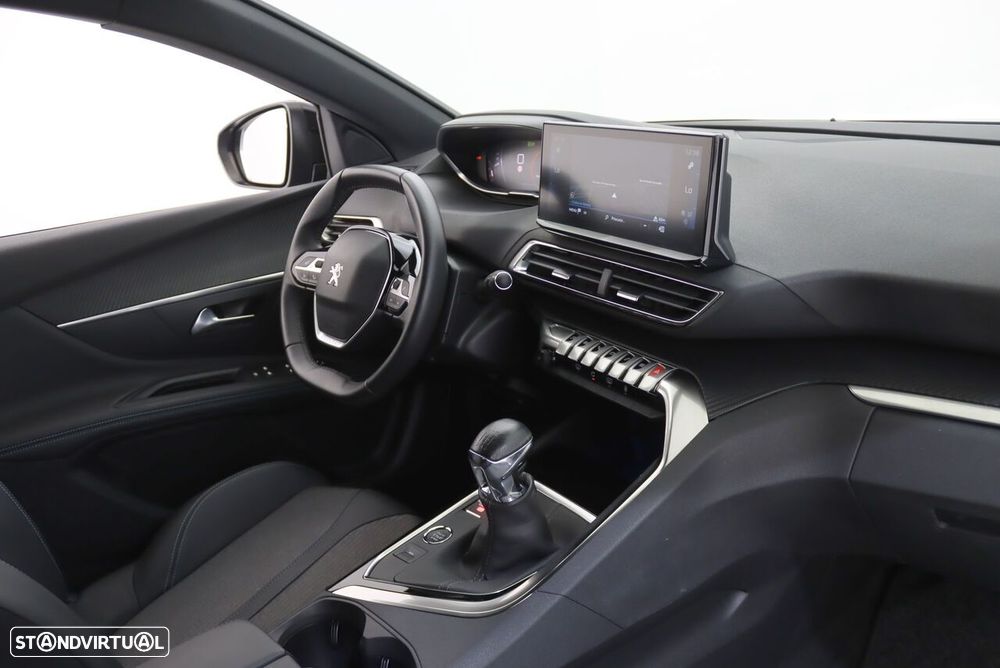 Peugeot 3008 1.2 PureTech Allure - 4