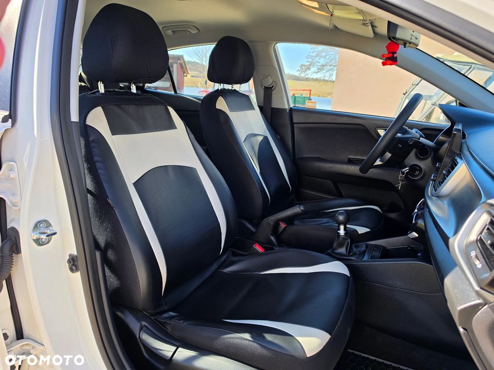 Kia Rio 1.2 L - 35