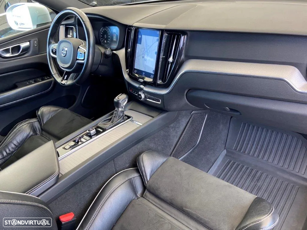 Volvo XC 60 2.0 D4 R-Design AWD Geartronic - 7