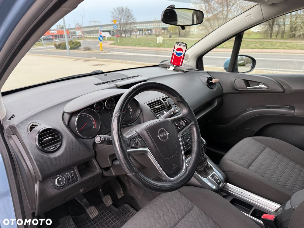 Opel Meriva - 9