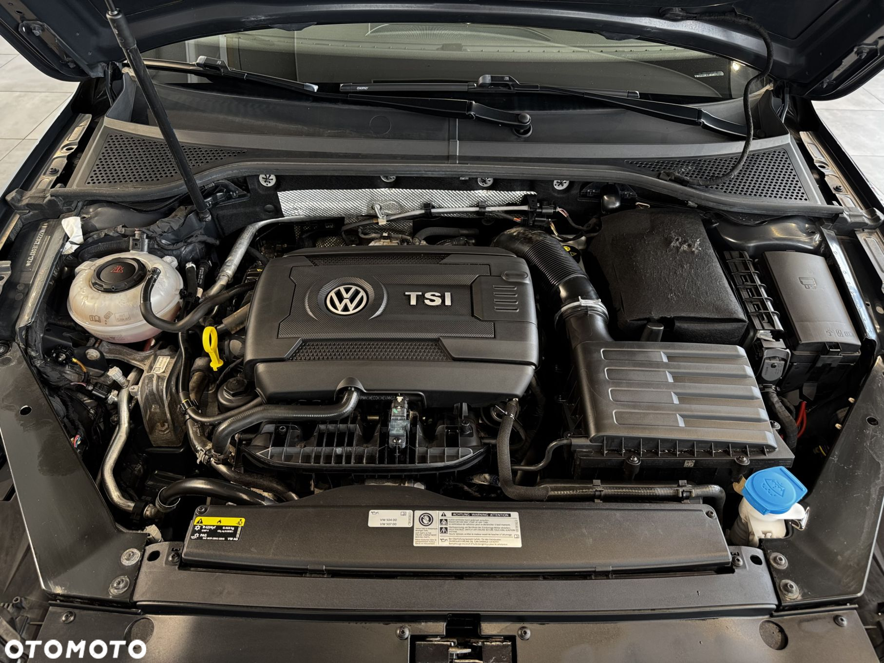 Volkswagen Passat - 33