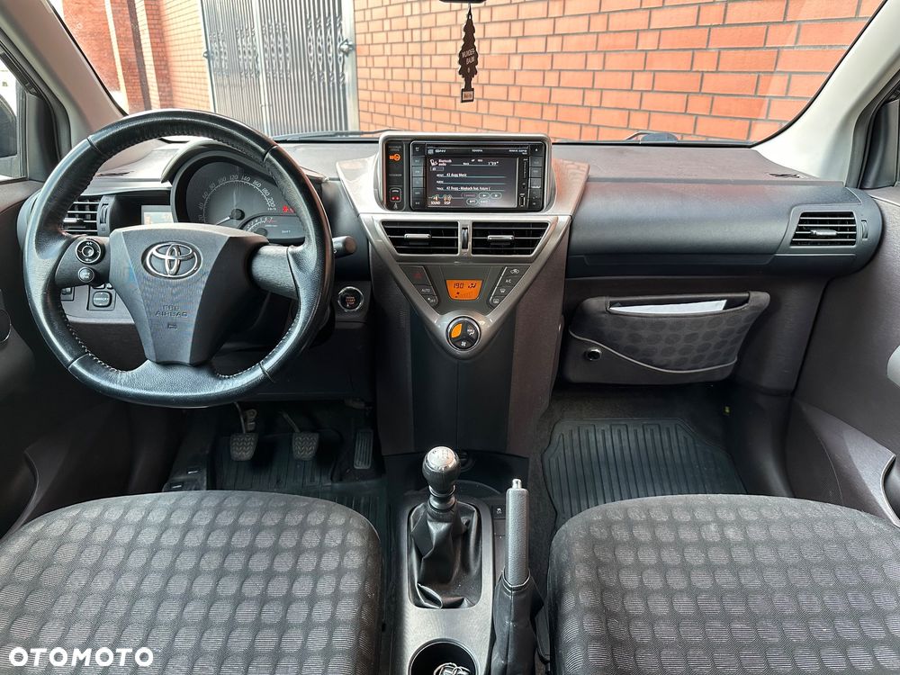 Toyota iQ 1.33 Plus - 18