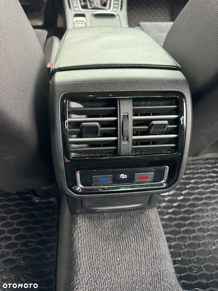 Volkswagen Passat 2.0 TDI BMT 4Mot Highline DSG - 29