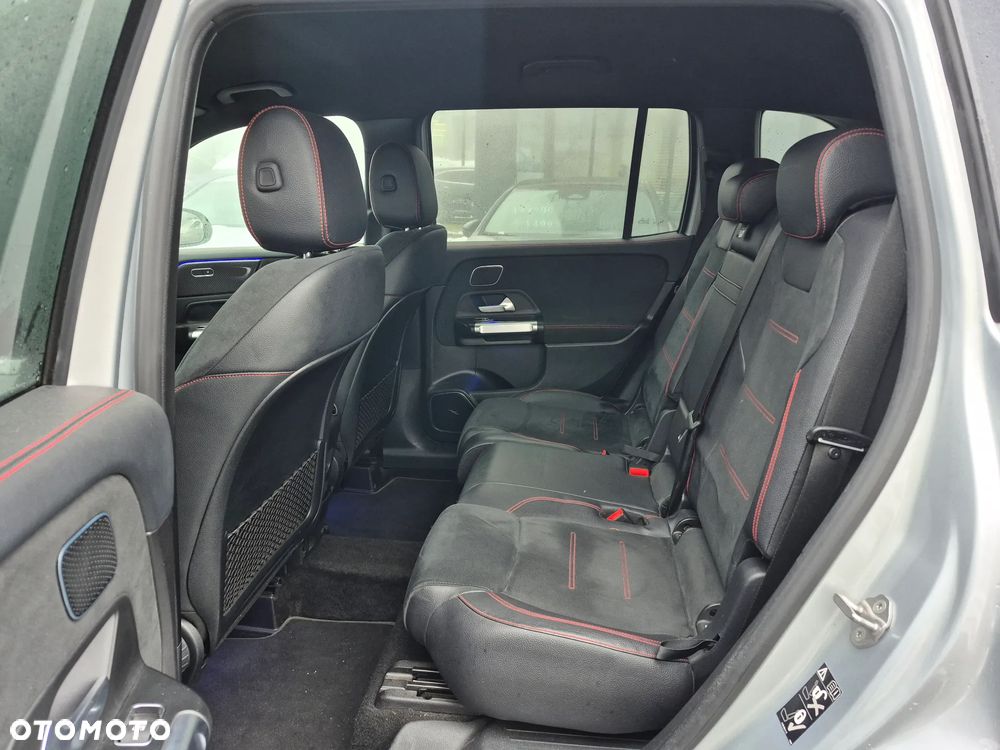 Mercedes-Benz GLB 200 AMG Line 7G-DCT - 22