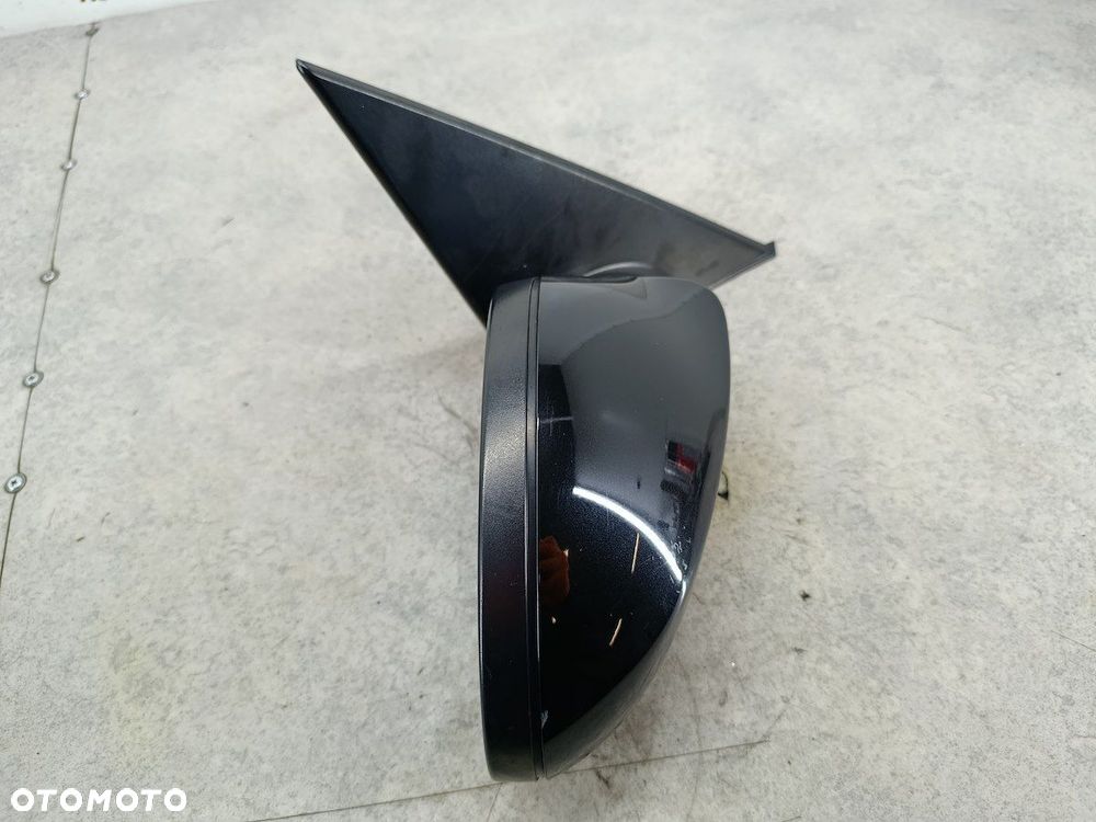 LUSTERKO PRAWE BMW 1 E87 F0141102 475/9 - 4