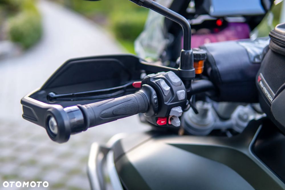 Triumph Tiger - 12