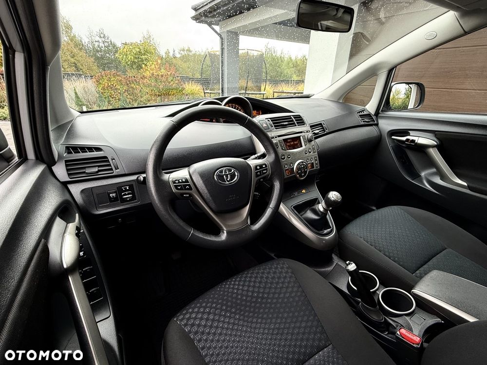 Toyota Verso 1.8 Edition - 16