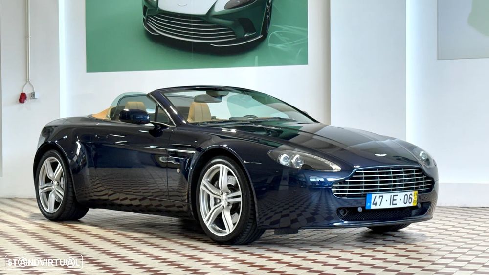 Aston Martin Vantage Roadster V8 Sportshift - 2
