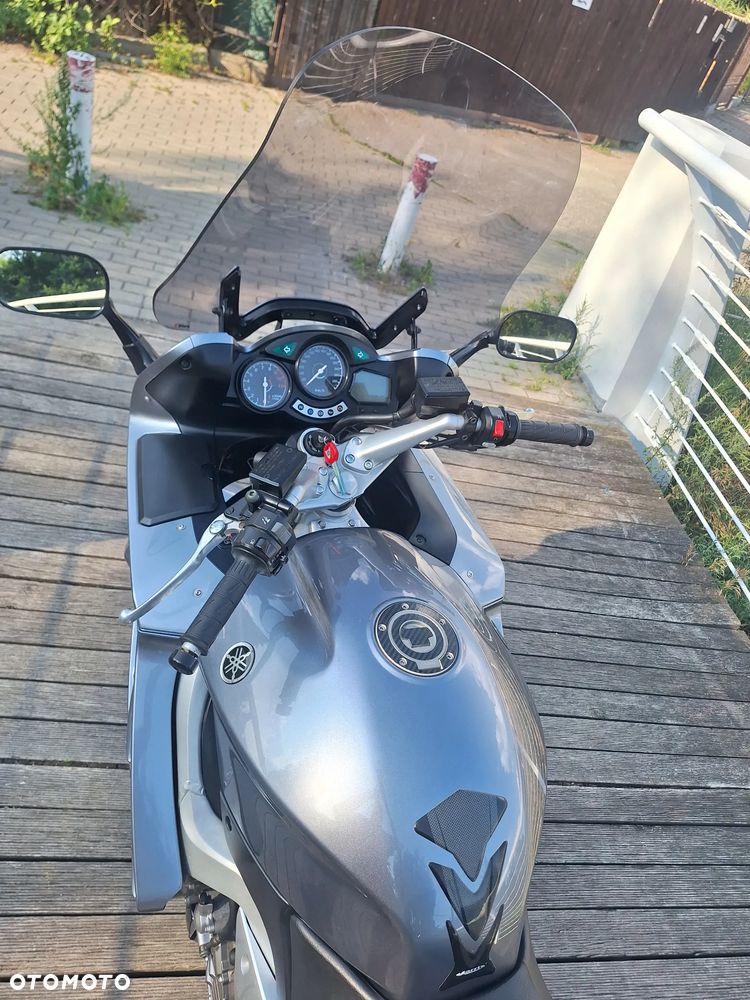 Yamaha FJR - 11