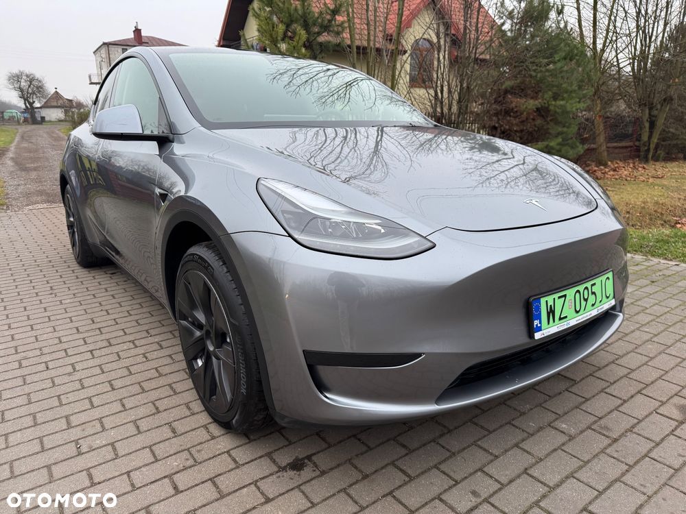 Tesla Model Y Standard - 1