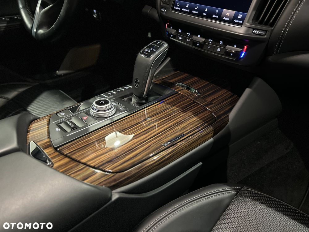 Maserati Levante S Granlusso - 22