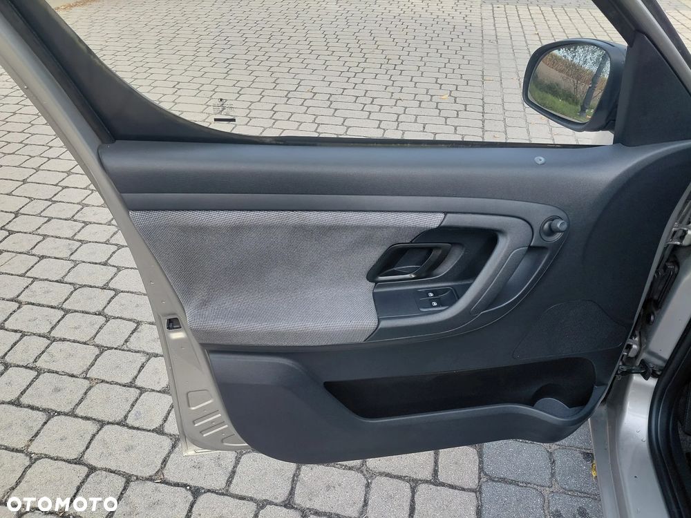 Skoda Roomster - 18