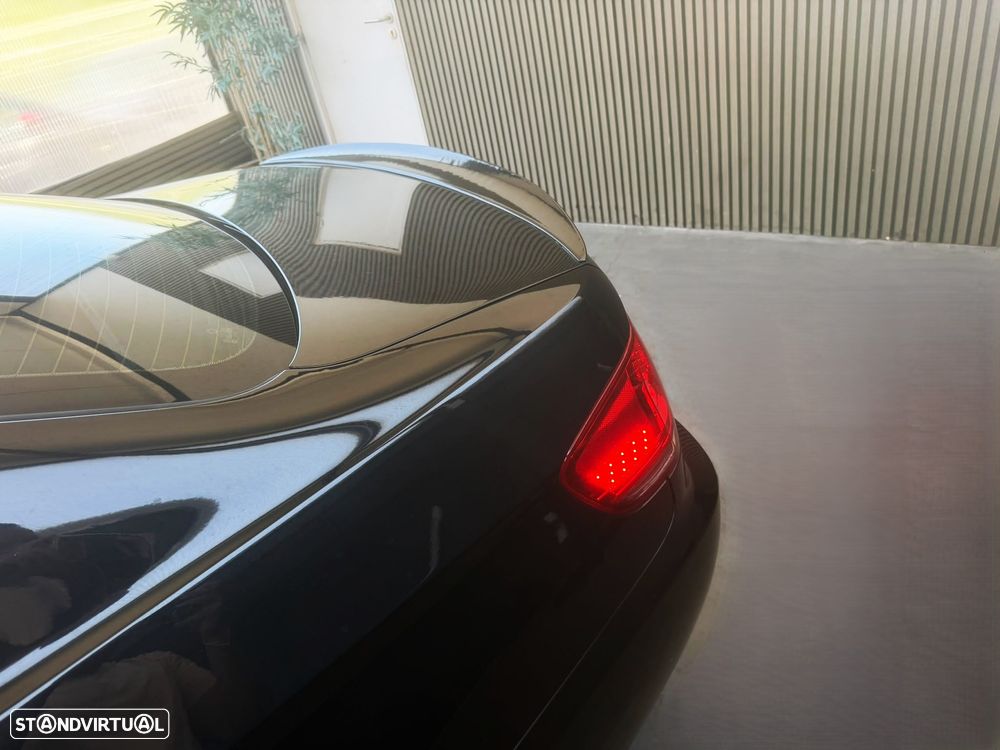 BMW 330 i Edition Sport - 7