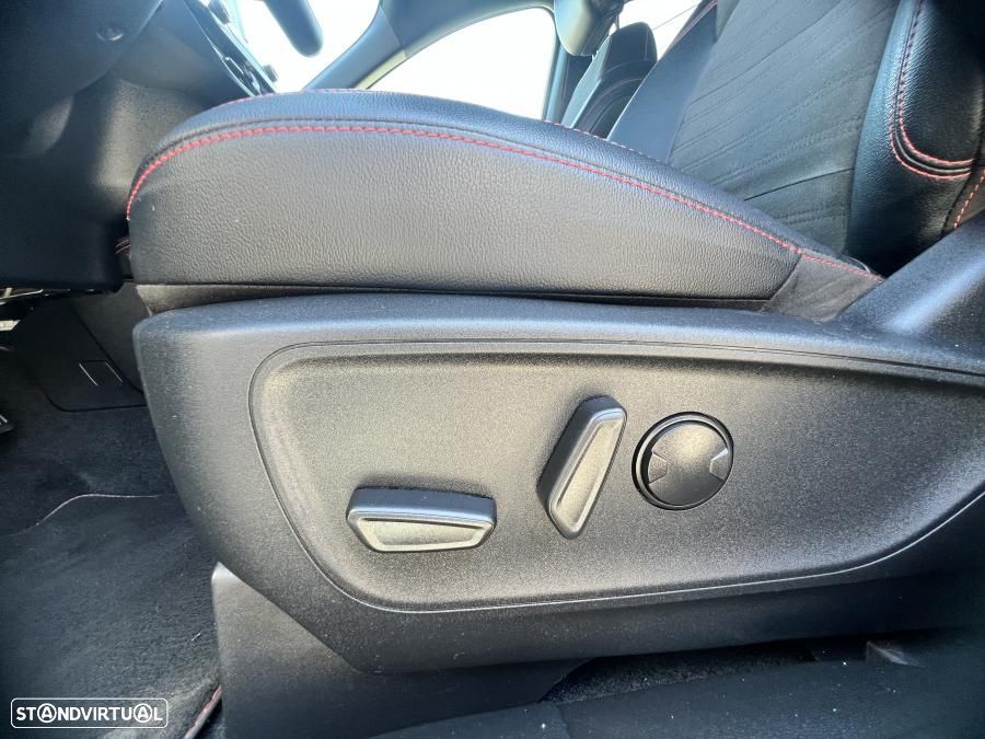 Ford Kuga 2.5 PHEV ST-Line X - 21