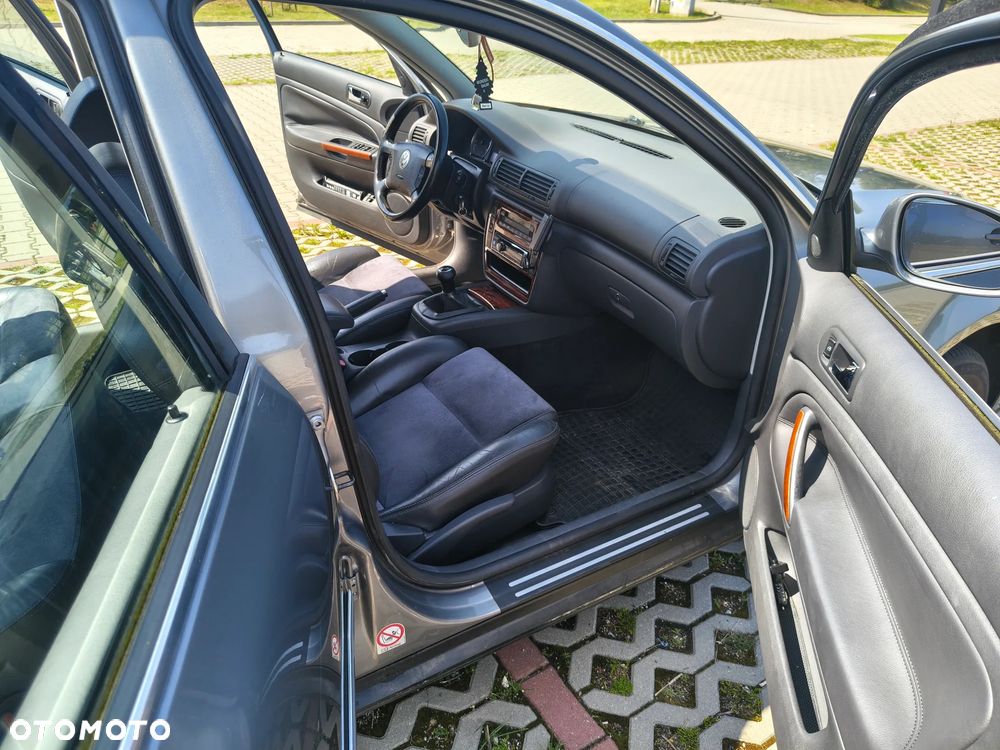 Volkswagen Passat 2.0 Highline - 14