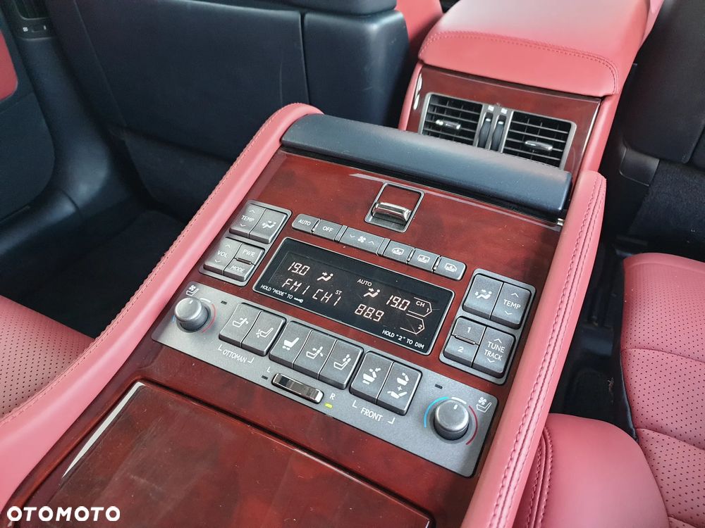 Lexus LS - 28