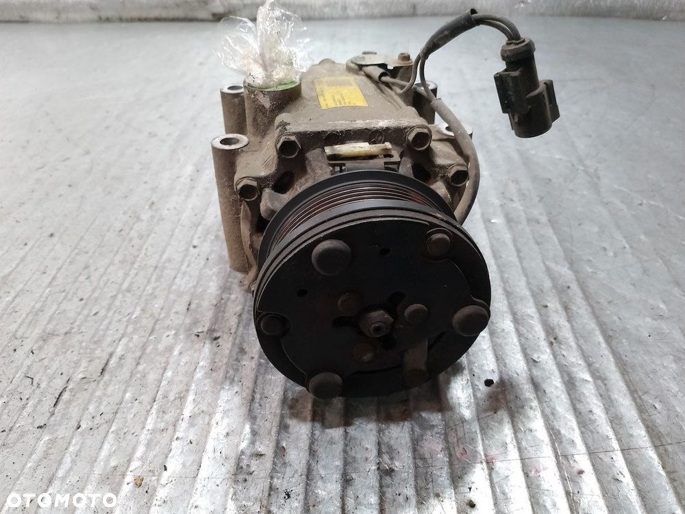 POMPA, SPRĘŻARKA KLIMATYZACJI FORD FIESTA MK6 YS4H-19D629-AC 1.4 16V B - 2