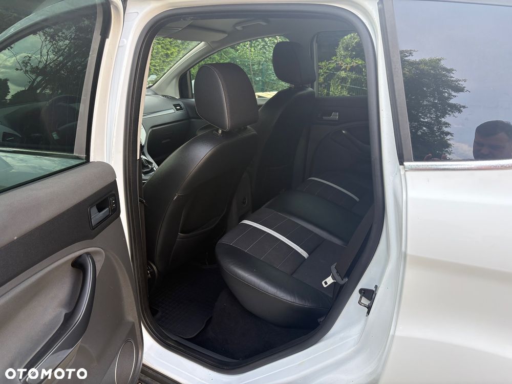 Ford Kuga 2.0 TDCi Titanium - 15