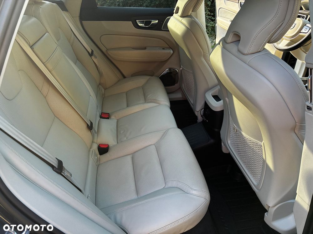 Volvo XC 60 T8 AWD Geartronic Polestar Engineered - 3
