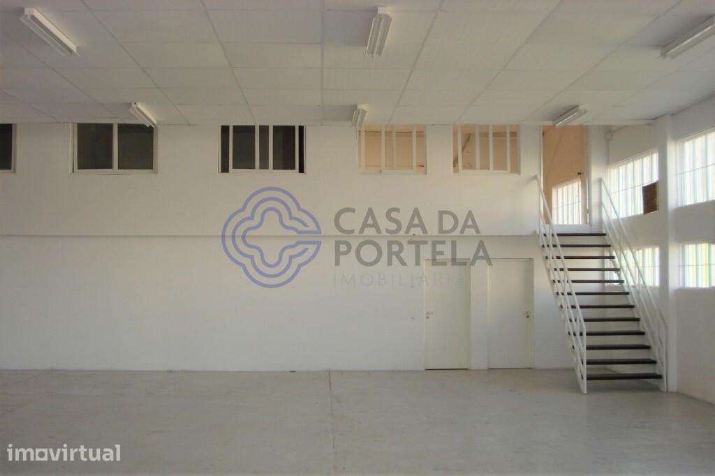 ARMAZÉM|1000 M2|ÁGUAS-SANTAS|MAIA COM LOGRADOURO - Grande imagem: 3/12