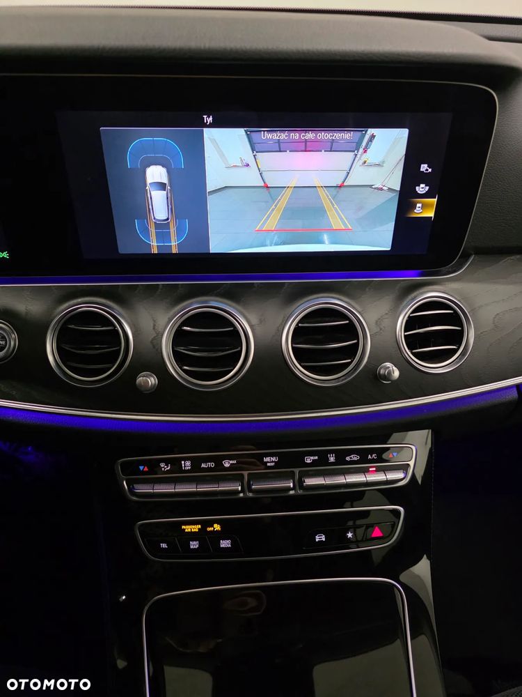 Mercedes-Benz Klasa E 300 de 4-Matic Exclusive - 10