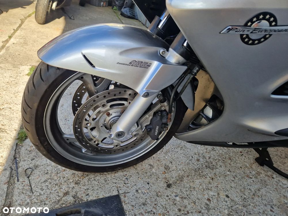 Honda ST - 29