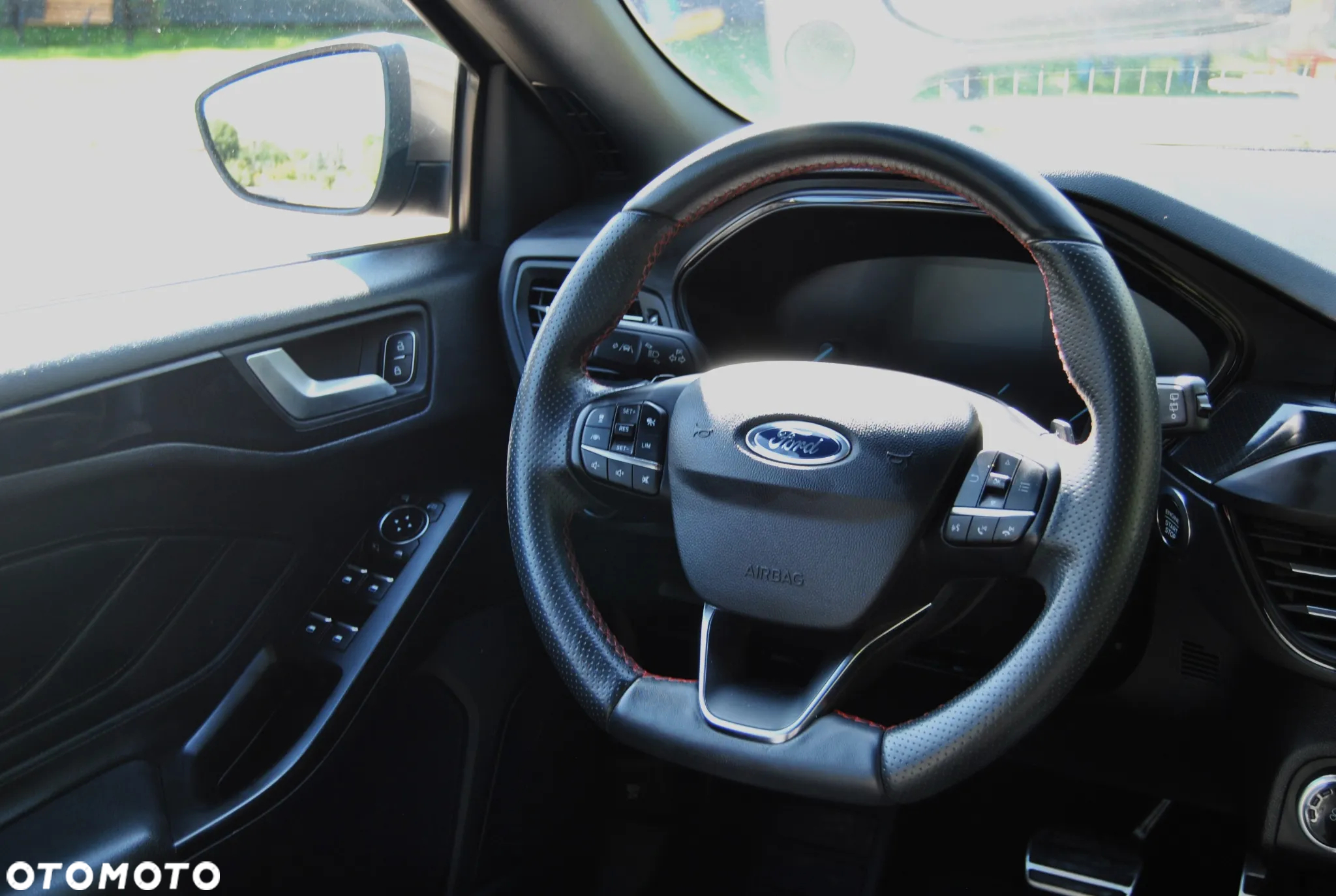 Ford Focus 1.5 EcoBlue Start-Stopp-System ST-LINE STYLE - 10